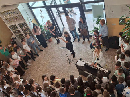 Промоција музичких инструмената и уписа за најмлађе основце