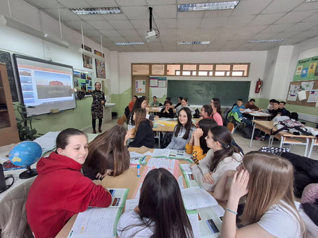 На часу енглеског језика о далеким континентима