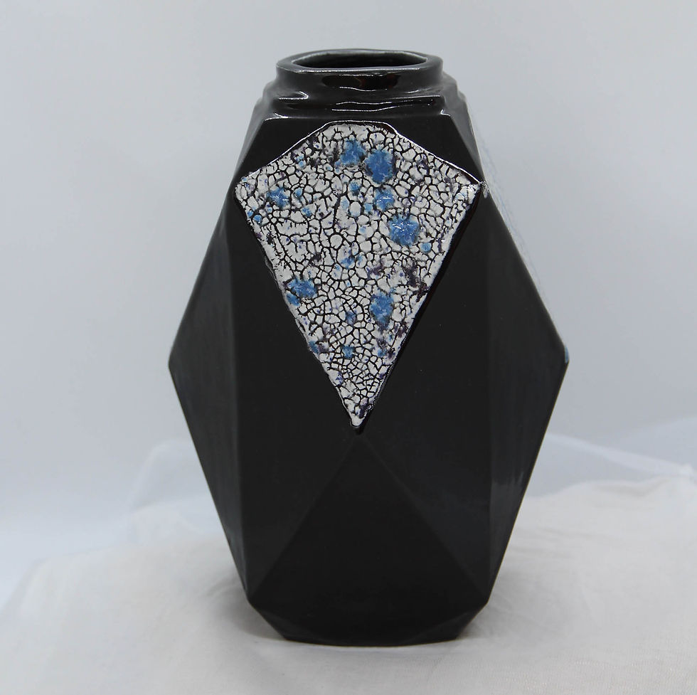 Facetted vase1 (9)