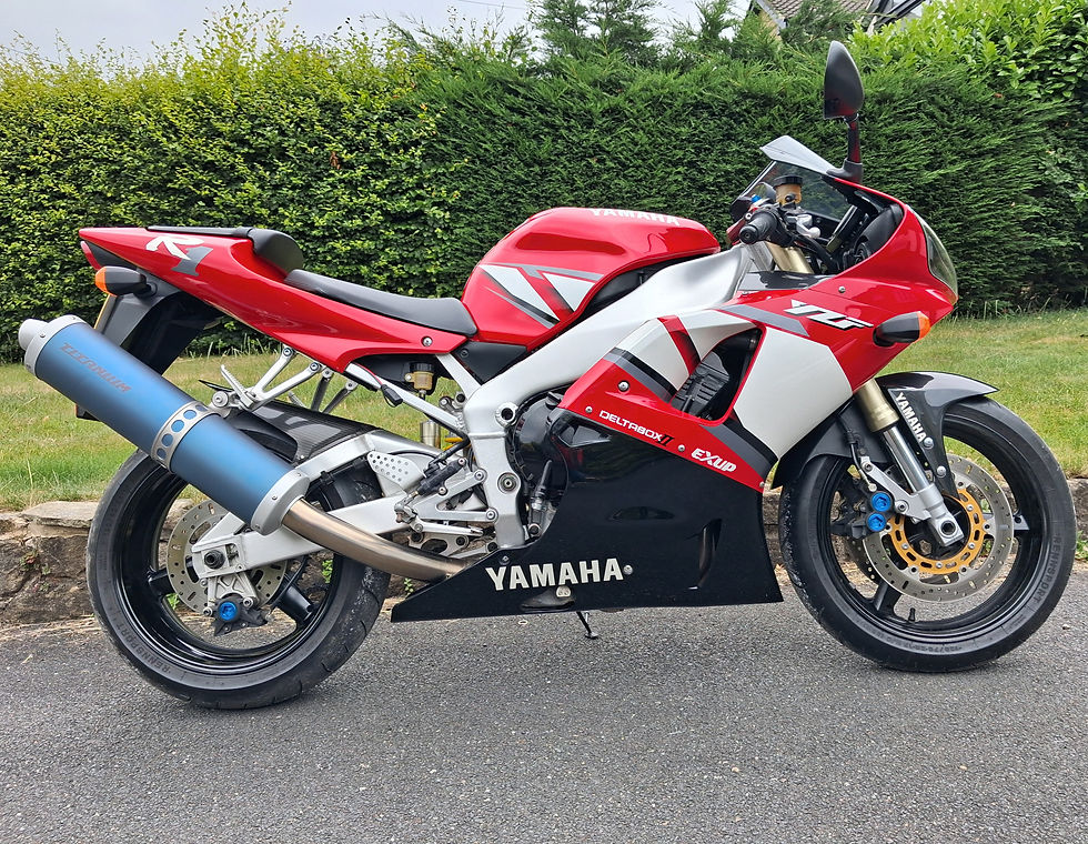 Yamaha YZF R1
