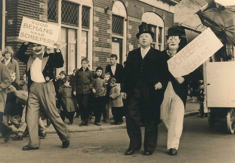 Marketing stunt 50's