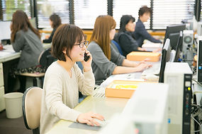 写真①会社紹介記事(左)4H5A4497.jpg