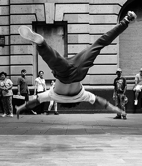 Street Break Dancer