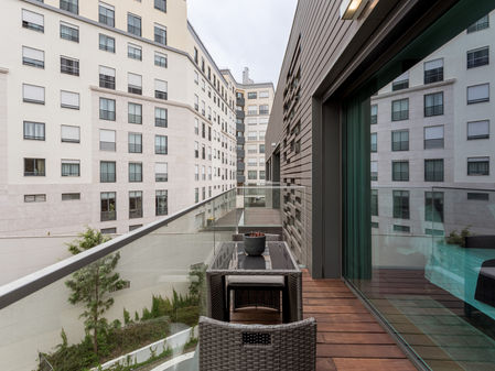 Benfica Terrace 3.jpg