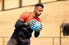 Jogador Jordi retorna a Novo Horizonte para acompanhar nascimento do seu filho e não enfrenta o Santos.