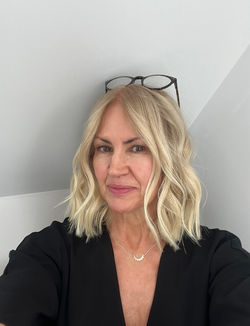 Sarah - Owner, Founder and Senior Bridal Consultant