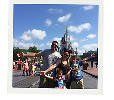 Familia na disney.png