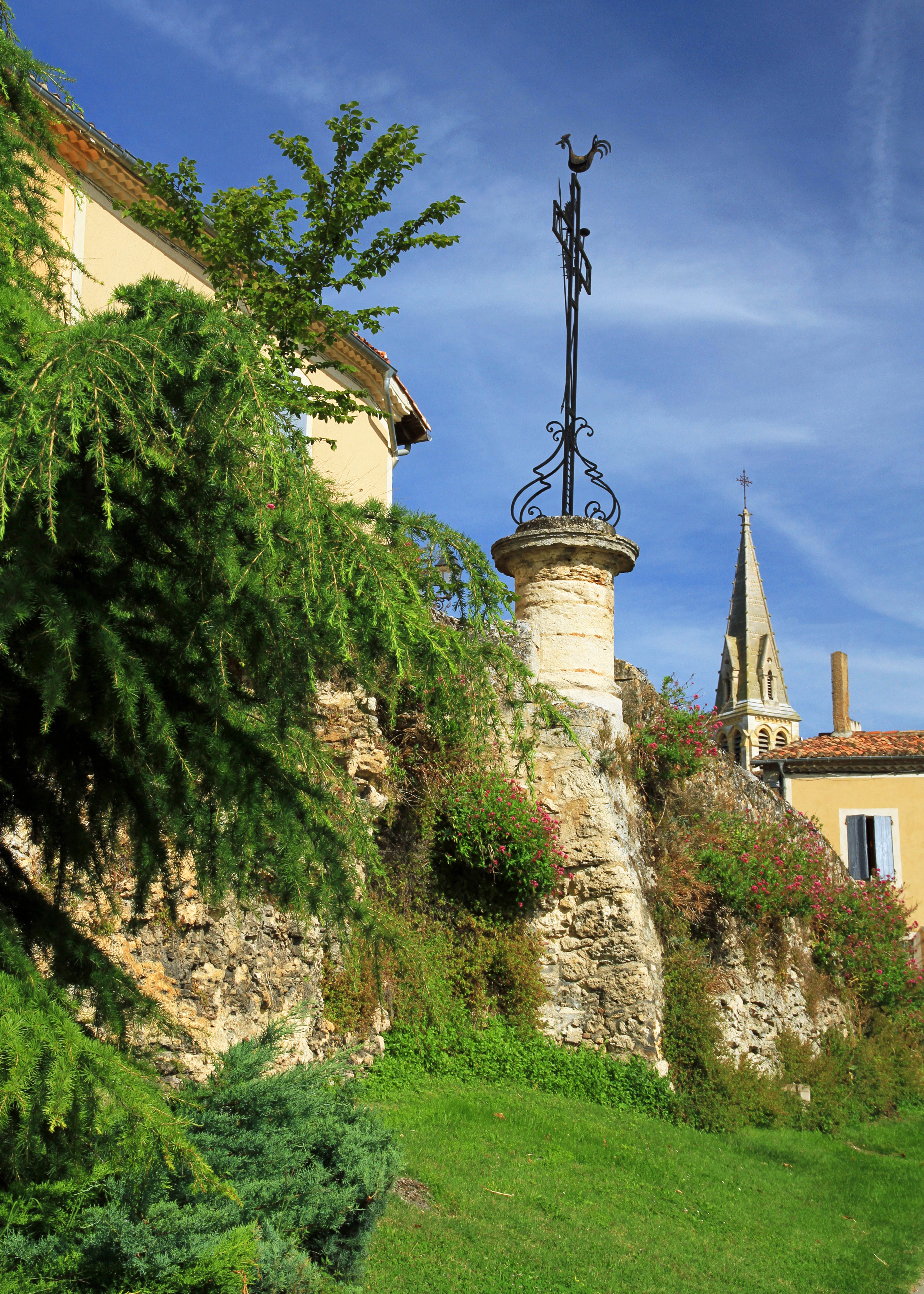 IMG_0270-phtsp-croix_fonte+église_SClar-