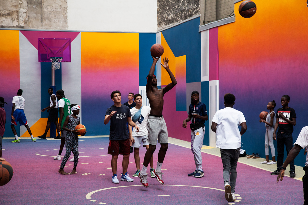 The World’s Most Beautiful Basketball Courts : An astonishing picture capturing a gorgeous view. Its tones are just striking and combination flawlessly. The composition looks great, with the details are very clear.