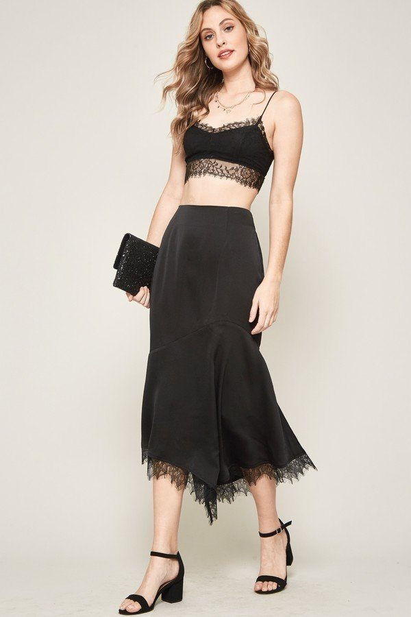 Thumbnail: A Solid Woven Midi Skirt