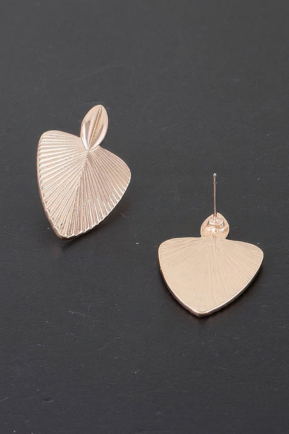 Thumbnail: Leaf Elegance Earrings