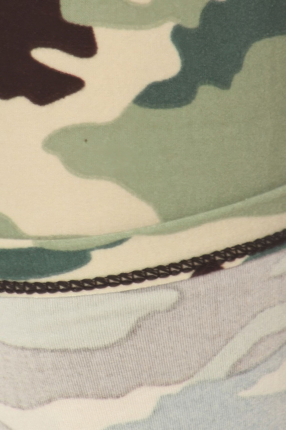 Thumbnail: Camo Printed Lined Knit Full Length Legging         