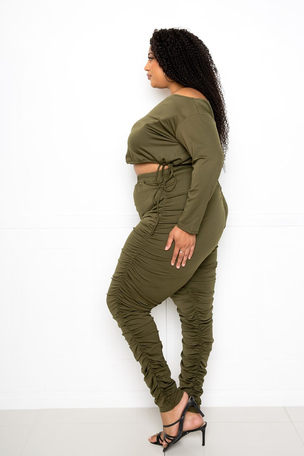 Thumbnail: Off Shoulder Cropped Top And Ruched Leggings Sets