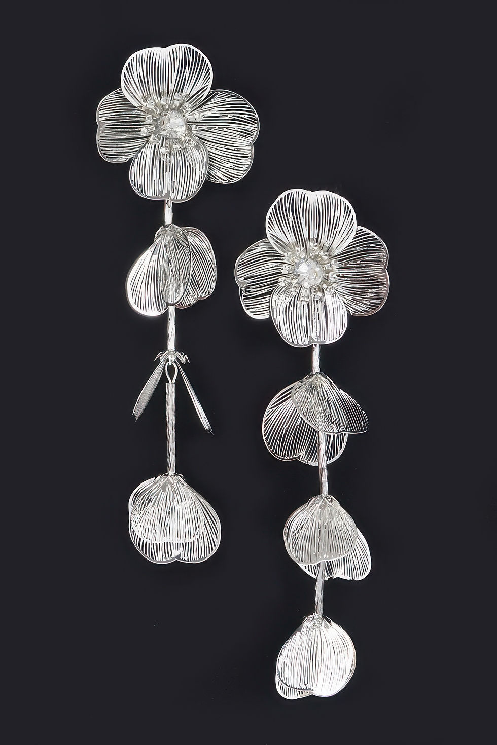 Thumbnail: Metal Flower Fringe Earring