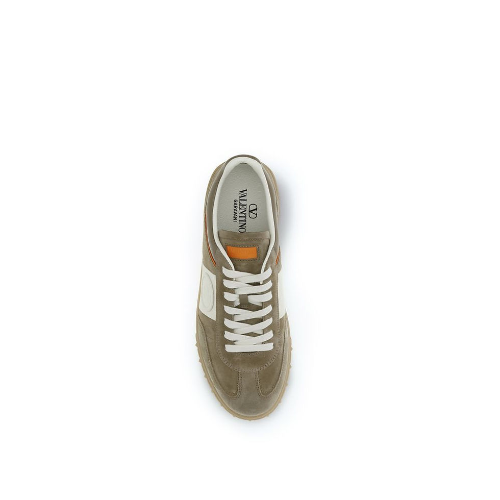 Thumbnail: Valentino Garavani Beige Calf Leather Bos Taurus Low Top Sneakers