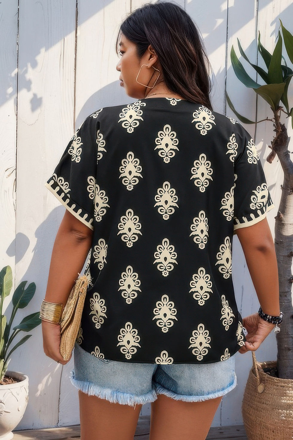 Thumbnail: Plus Size Short Sleeve V Neck Printed Blouse