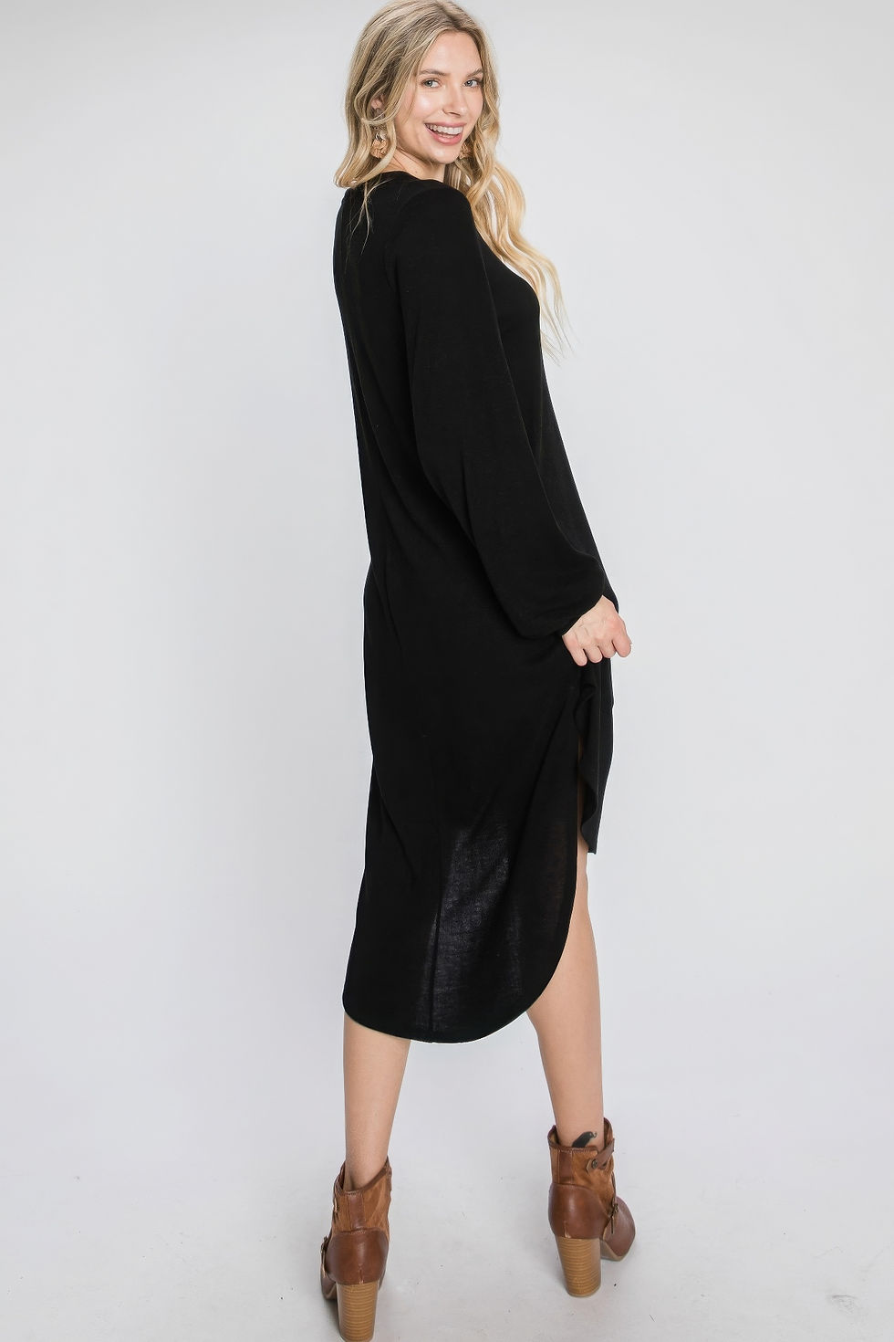 Thumbnail: Minimal Long Sleeve Midi Dress