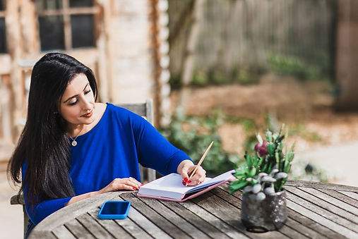 Minakshi Mann, Ayurvedic Practitioner and Founder of The Ayurveda Nest, smiling warmly