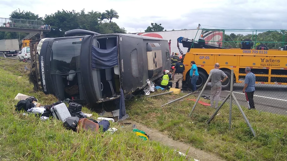Onze pessoas ficaram feridas e, algumas, foram socorridas por equipes da Arteris