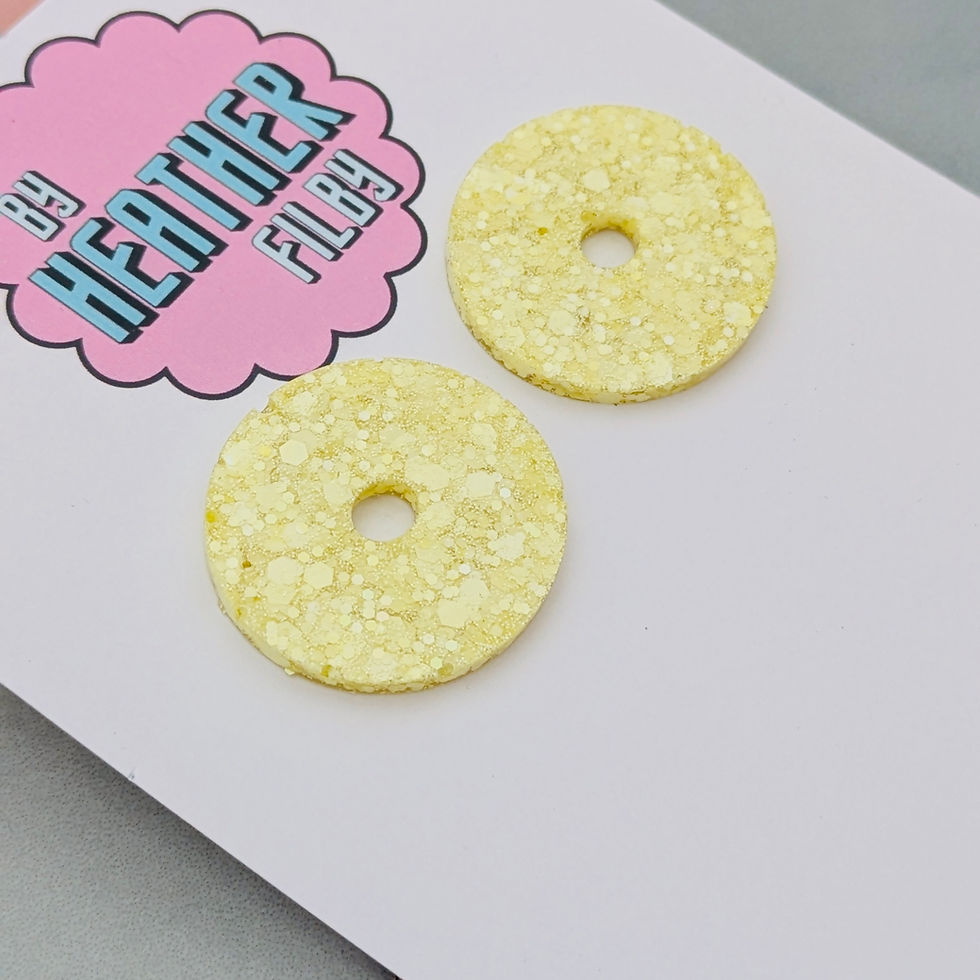 Thumbnail: Butter Yellow Glitter Circle