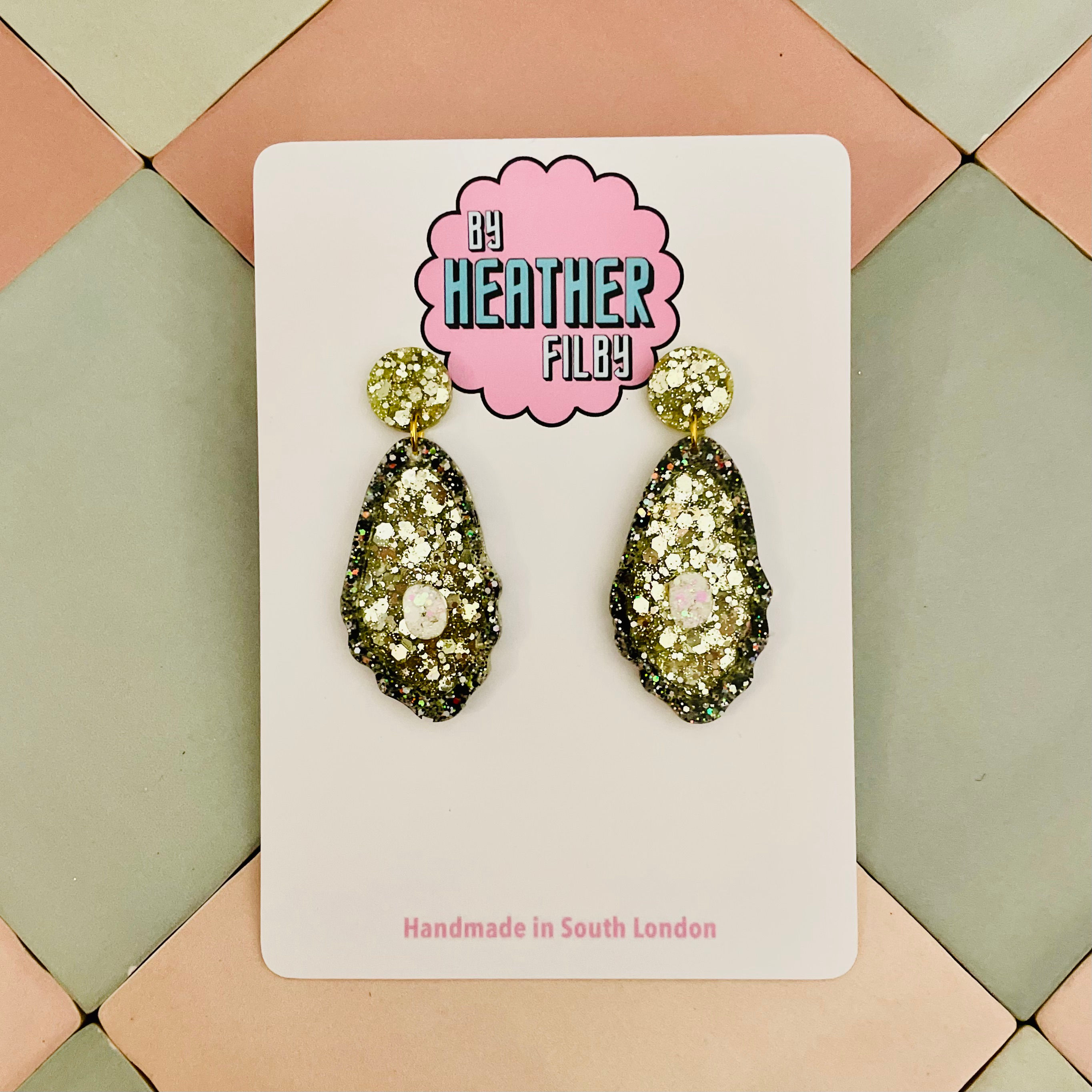 Oyster Shell Glitter Resin Earrings