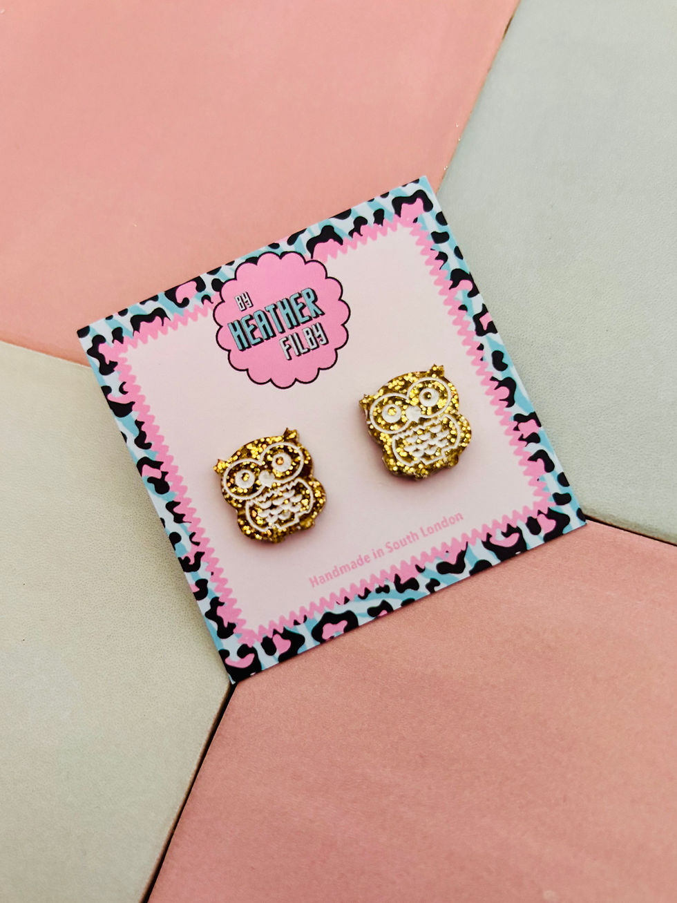 Thumbnail: 🦉Owl Glitter Resin Studs