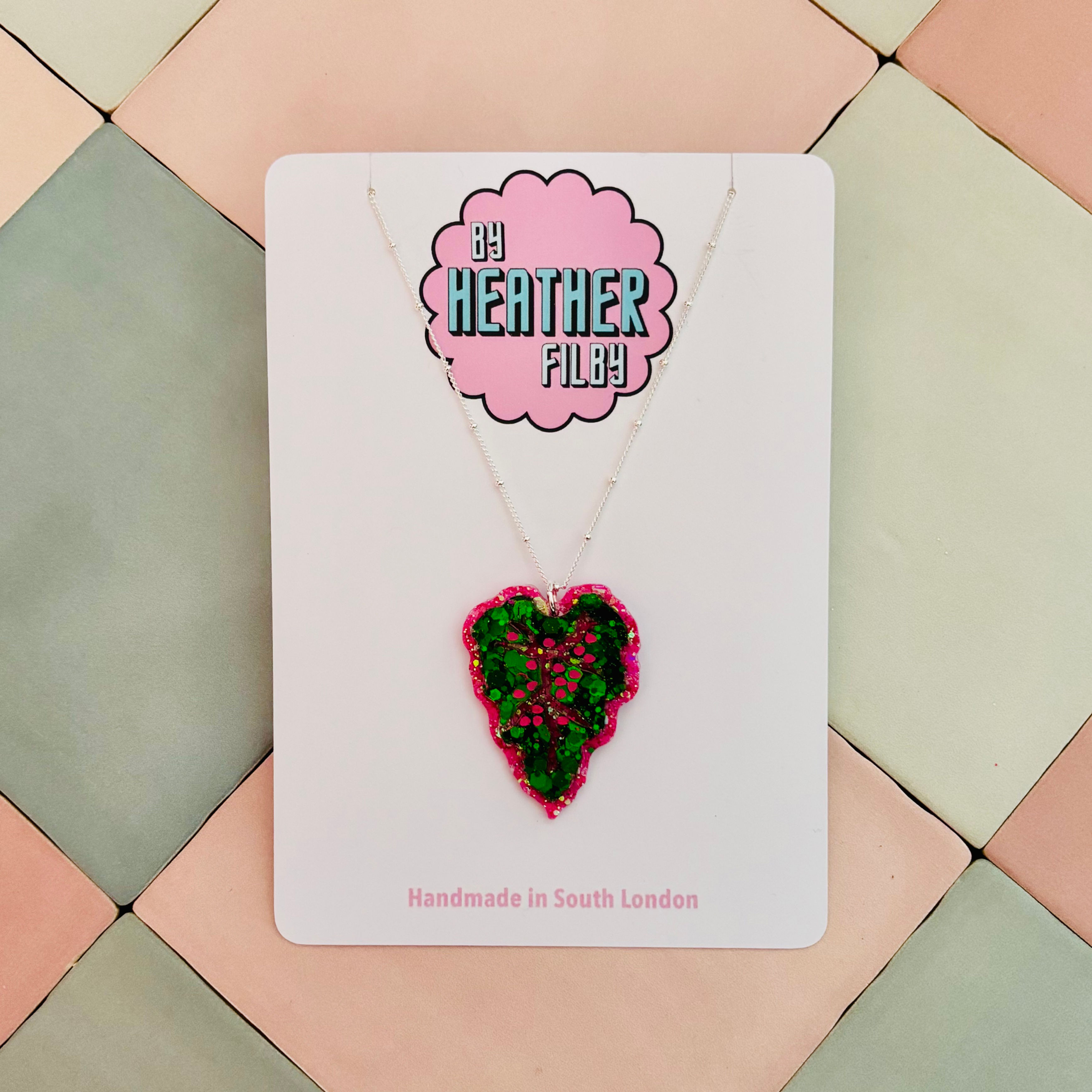 🌿 Chinese Evergreen Leaf Sparkly Charm Necklace