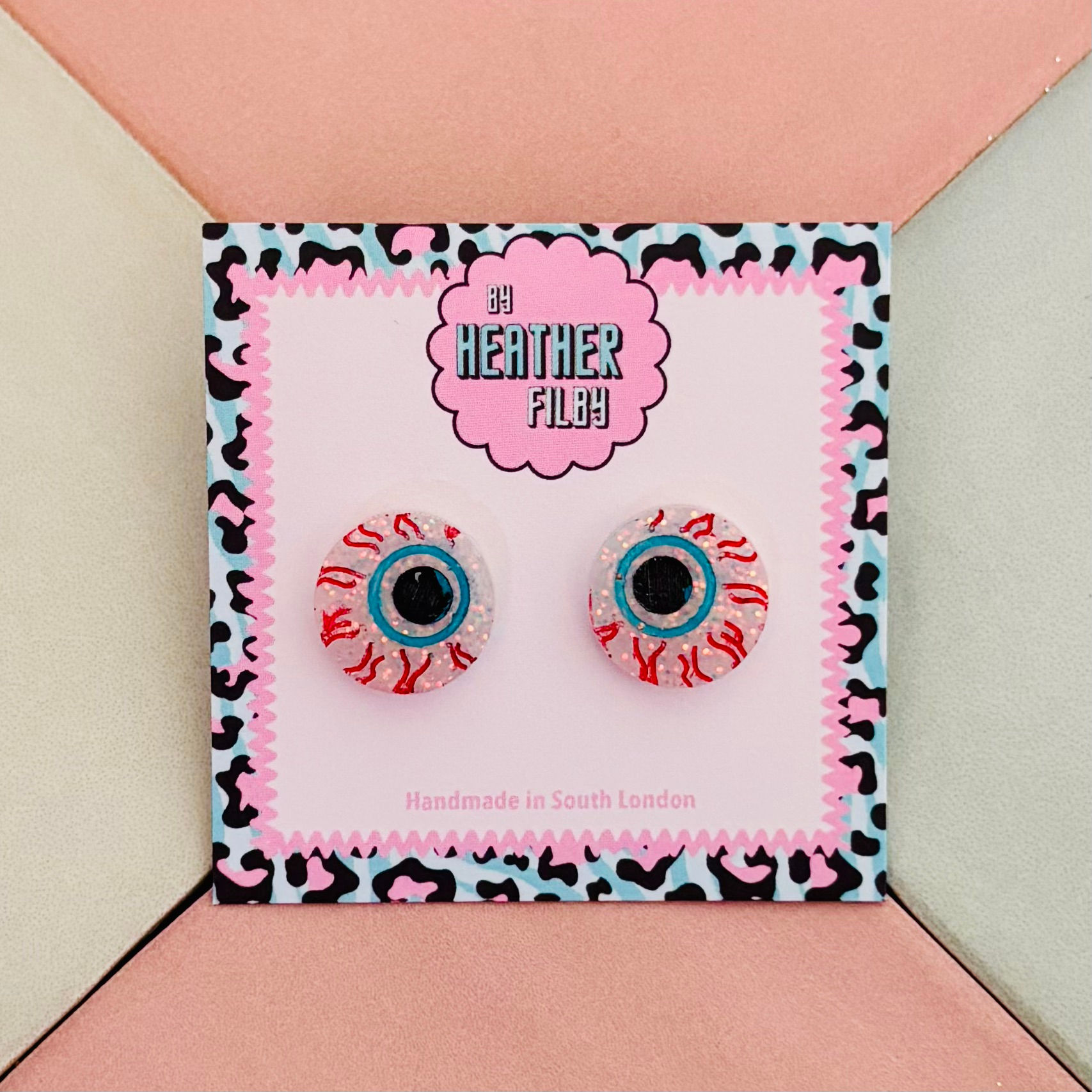 👁️ Eyeball Halloween Glitter Studs