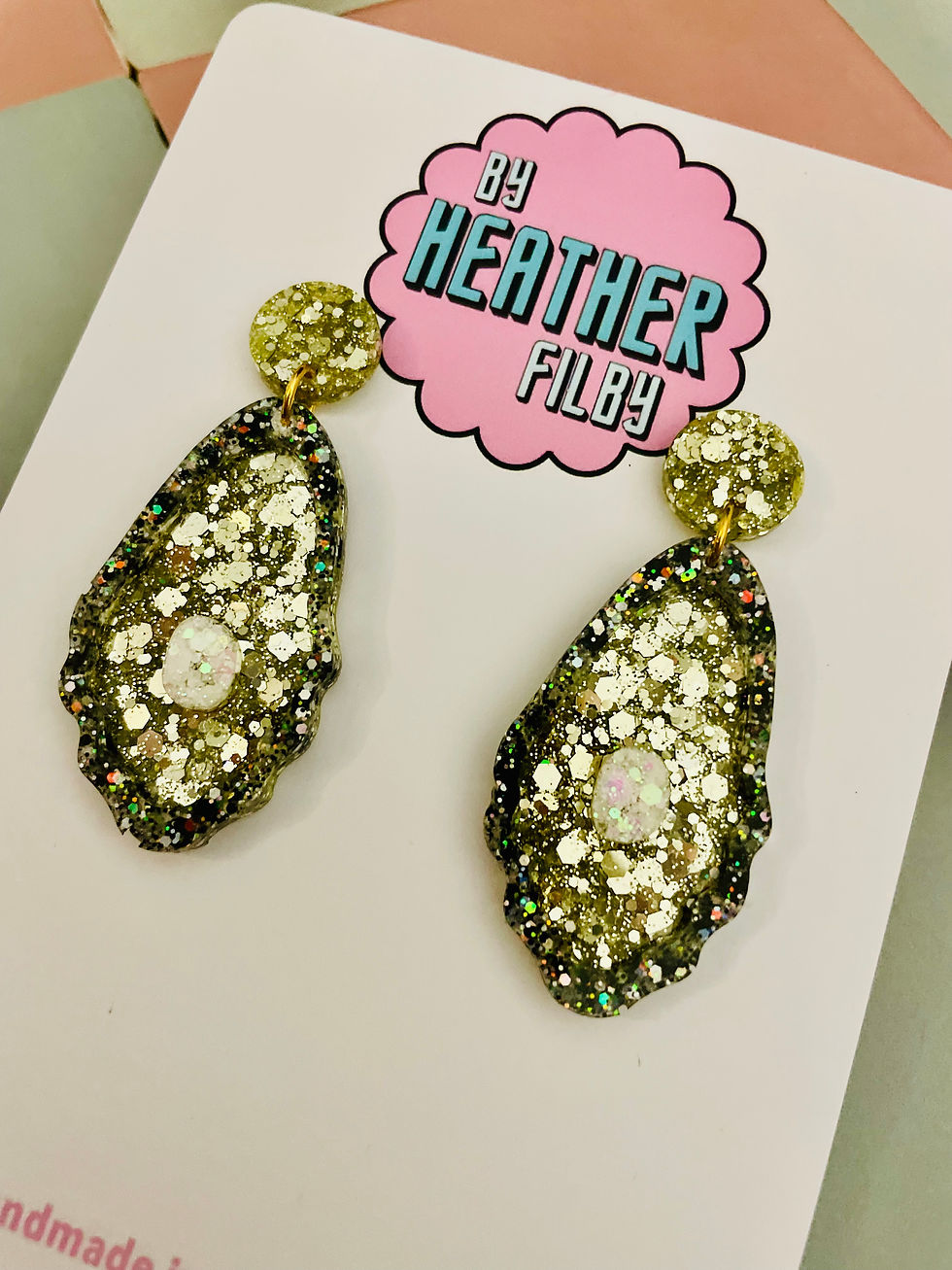 Thumbnail: 🦪 Oyster Shell Glitter Resin Earrings