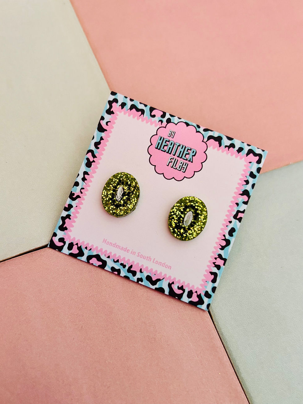 Thumbnail: 🥝 Kiwi Glitter Resin Studs