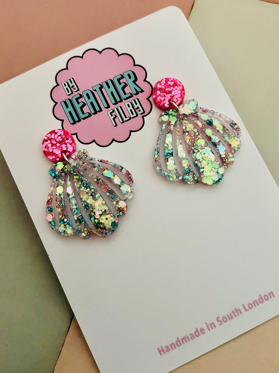 Thumbnail: 🐚 Statement Shell Glitter Resin Earrings