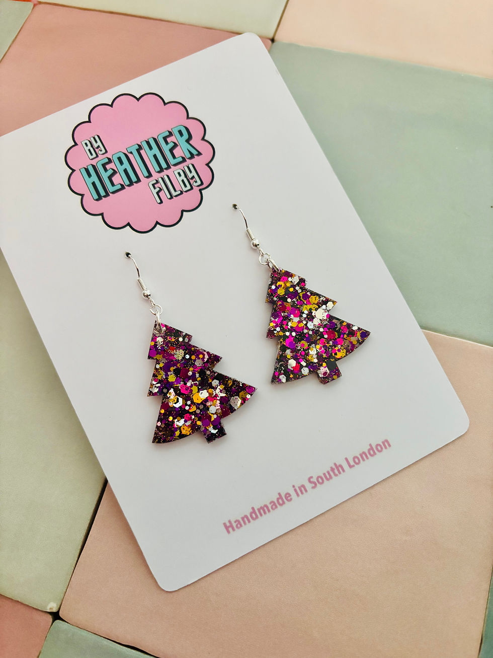 Thumbnail: 🟣 Purple, White & Gold Christmas Tree Glitter Resin Earrings