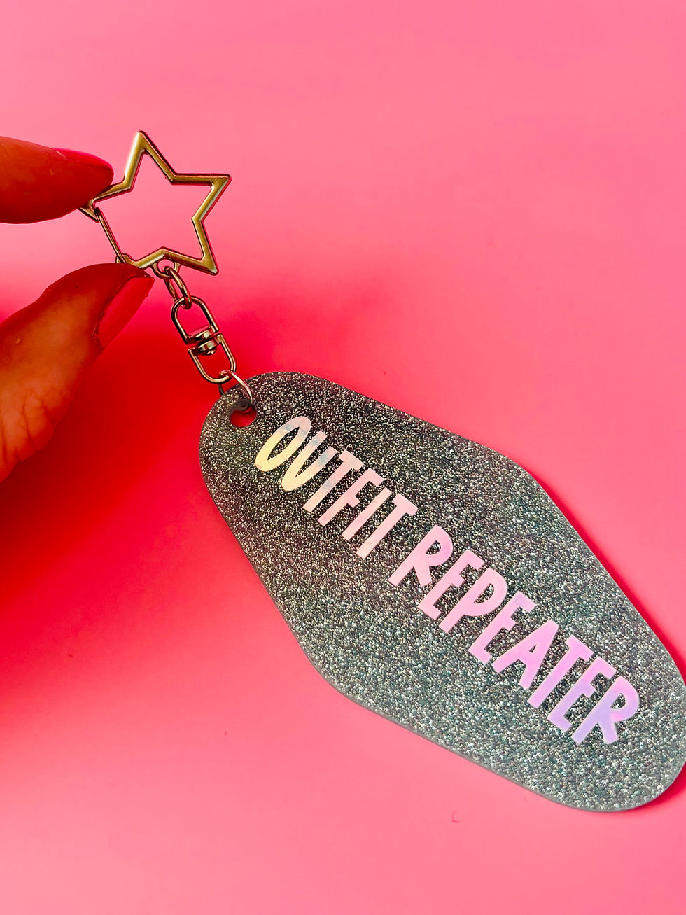 Thumbnail: 👗 The 'Outfit Repeater' Sparkly Motel Keyring