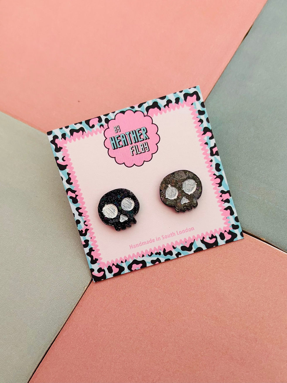 Thumbnail: 💀 Skeleton Skull Glitter Halloween Studs