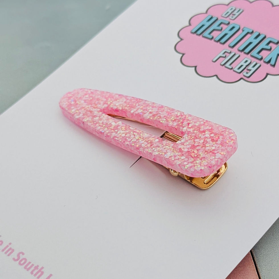 Thumbnail: Pink Glitter Resin Hair Clip