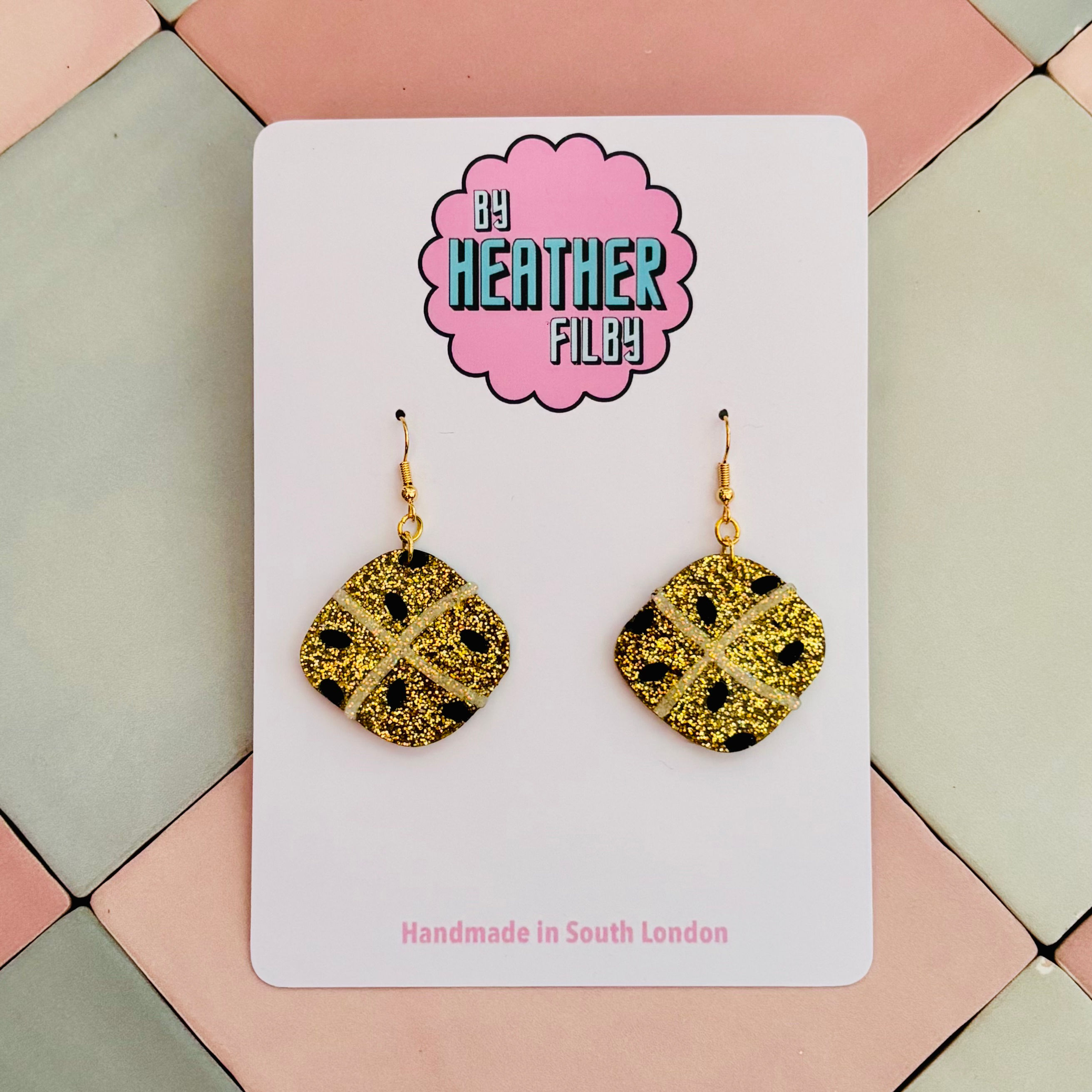 🐇 Hot Cross Bun Glitter Earrings
