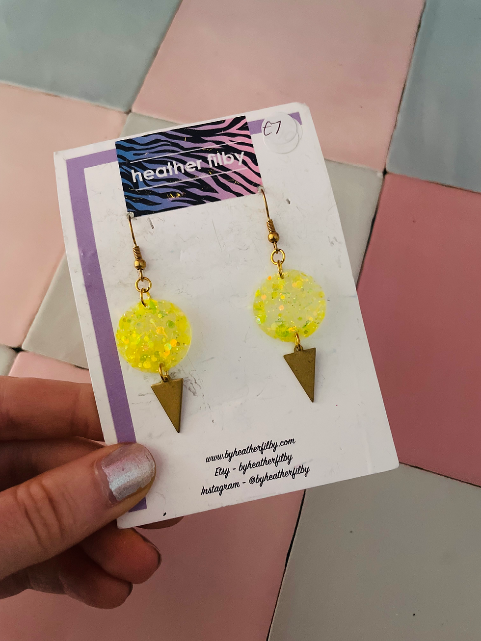 Thumbnail: Yellow Circle Glitter Resin Earrings
