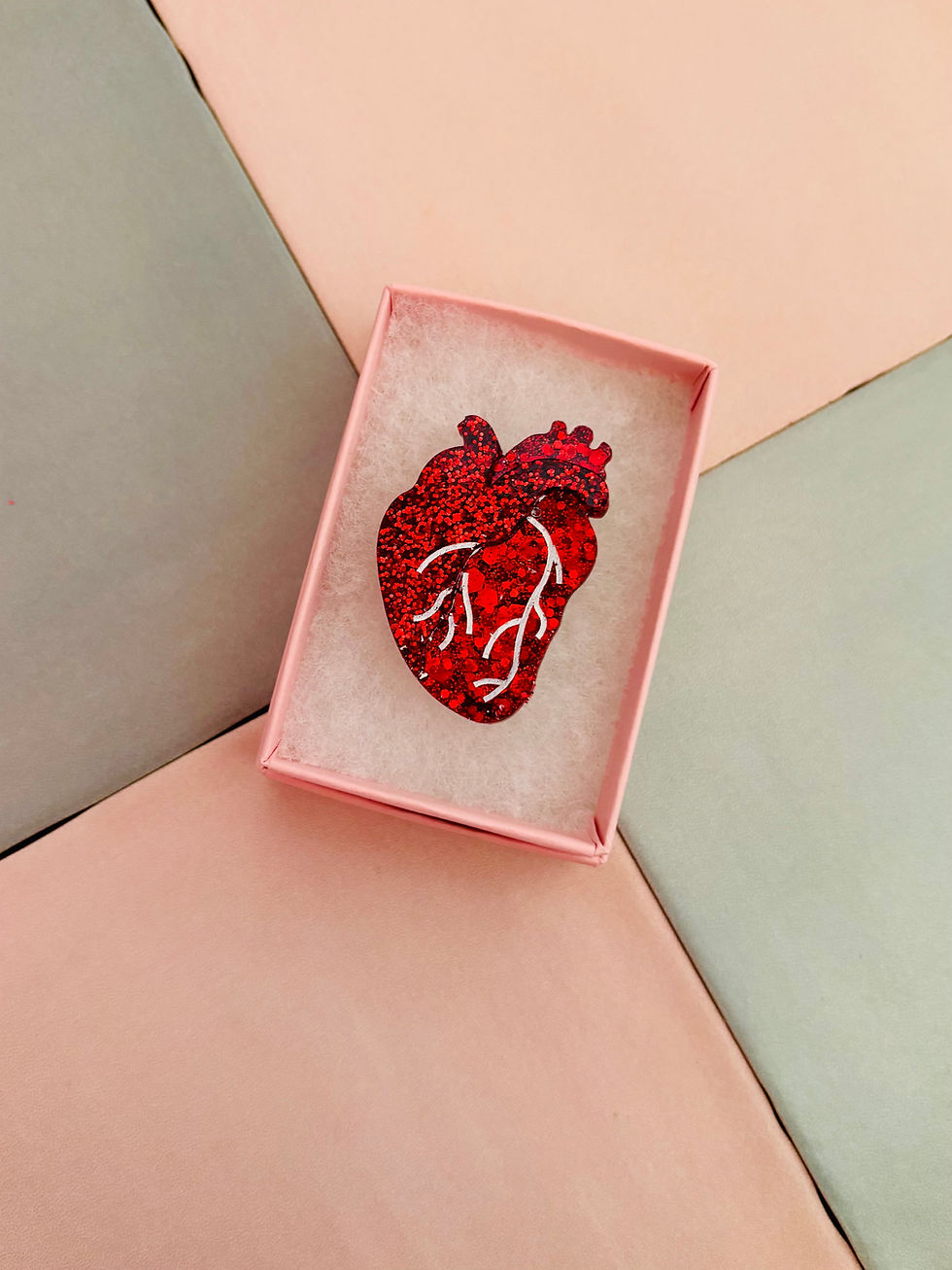Thumbnail: 🫀Anatomic Heart Glitter Resin Brooch