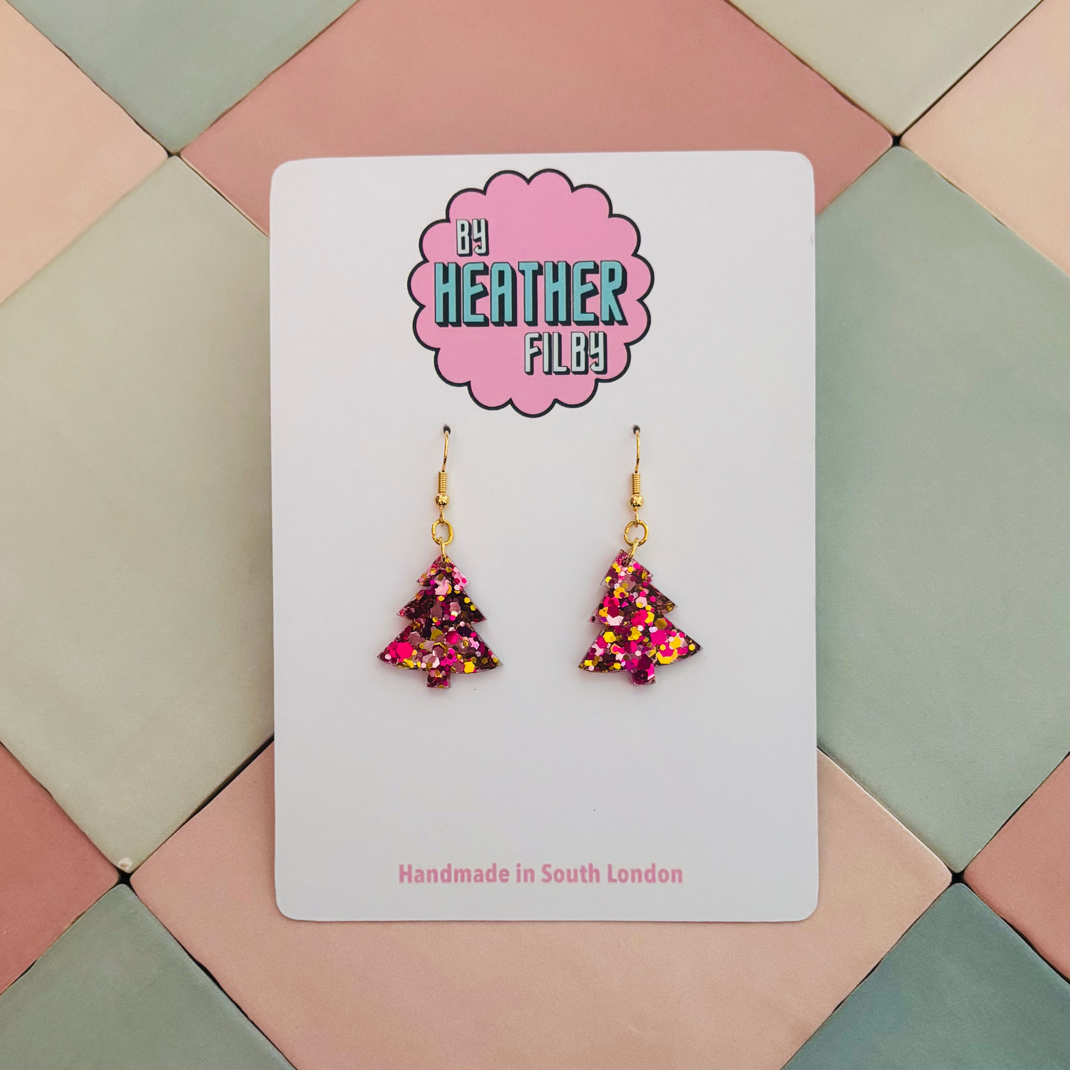 💖 Small Pink & Gold Christmas Tree Glitter Resin Earrings - BHF-C0109