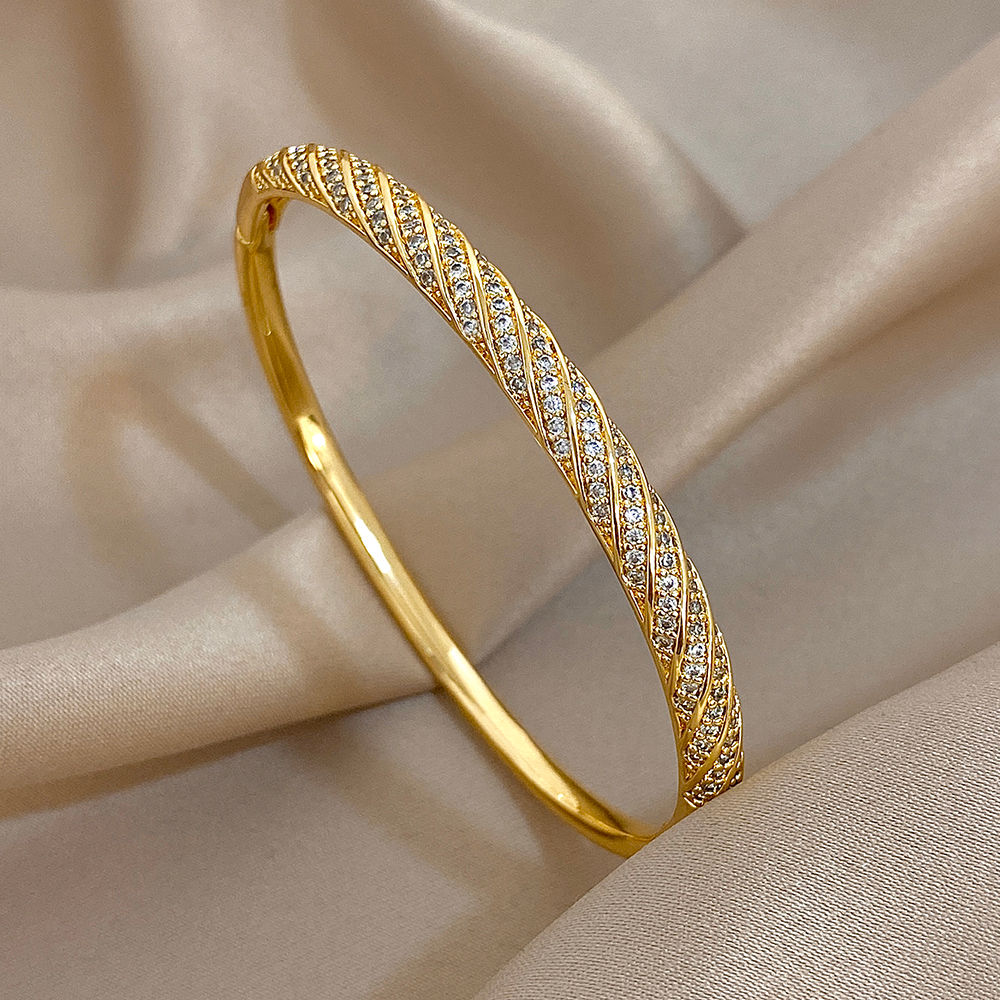 Crystal Twist Bracelet