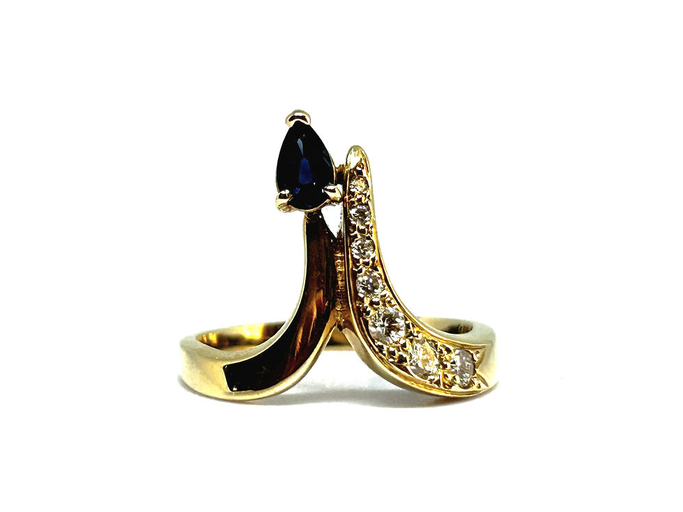 Thumbnail: Sapphire Diamond Gold Ring