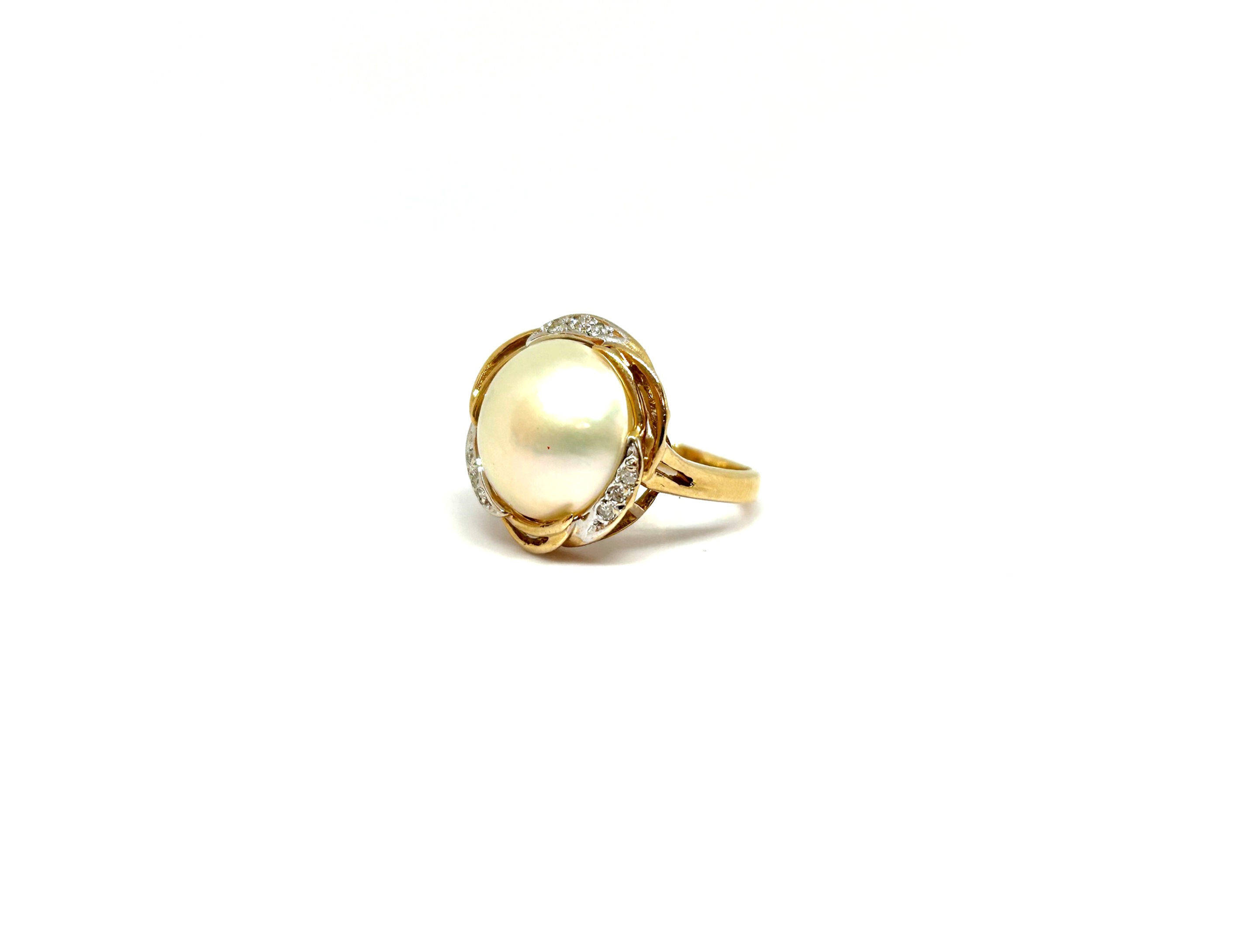 Mabe Pearl Diamond Gold Ring / Estate Jewelry
