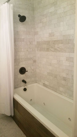 Bathroom: Guest Bathtub