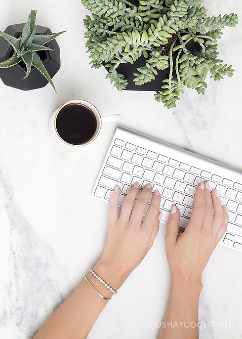 blogShay-Cochrane_Marble-Desktop_Styled-Stock-Photography_Styled-Desktop38-700x980.jpg