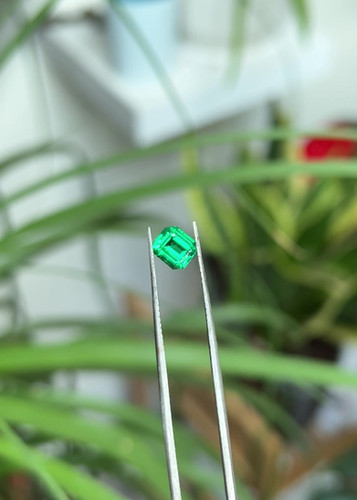 BRIESTA Emerald 新品未使用 1個【レア商品】 Raw Emerald Stone (0.25