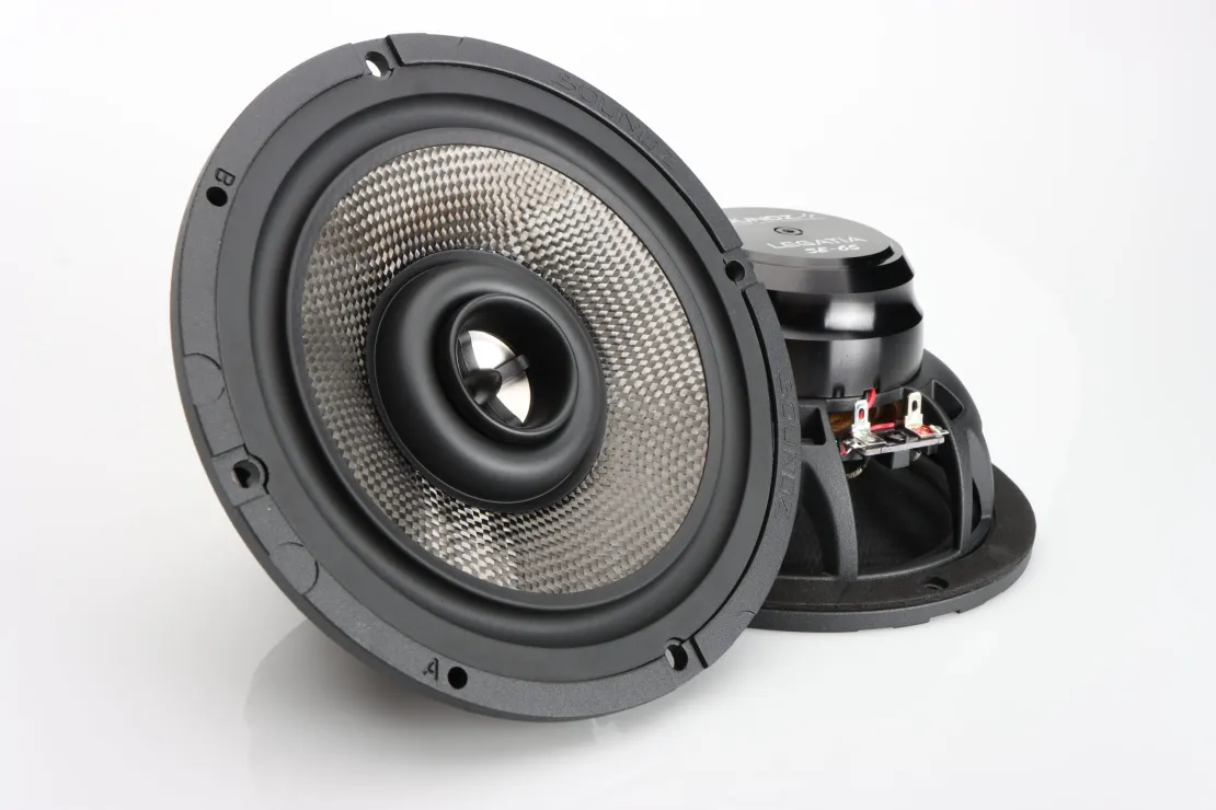 Soundz SE65 Speakers w/Soundz SE1000 1000 Watt Amplifier kingaudio