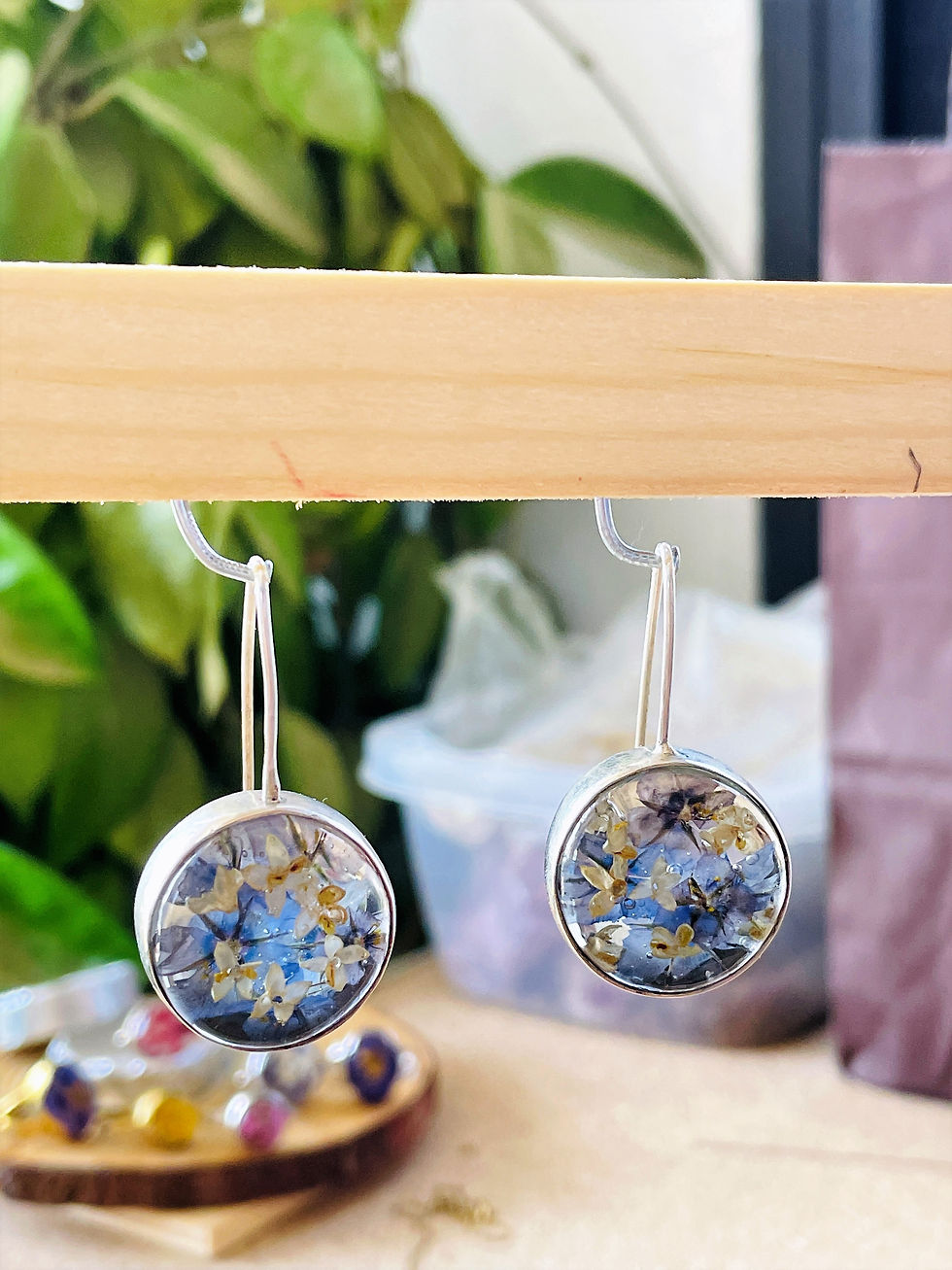 Thumbnail: Silver sterling 925 earrings with real dried flowers, Round, Holy Land flowers