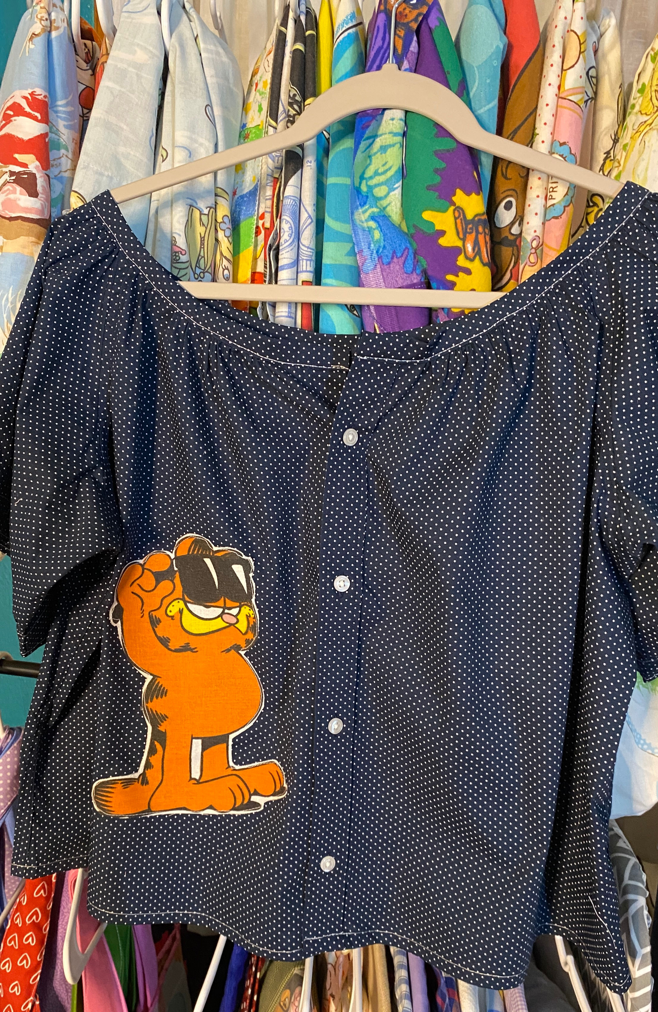 2X Garfield Peasant Top