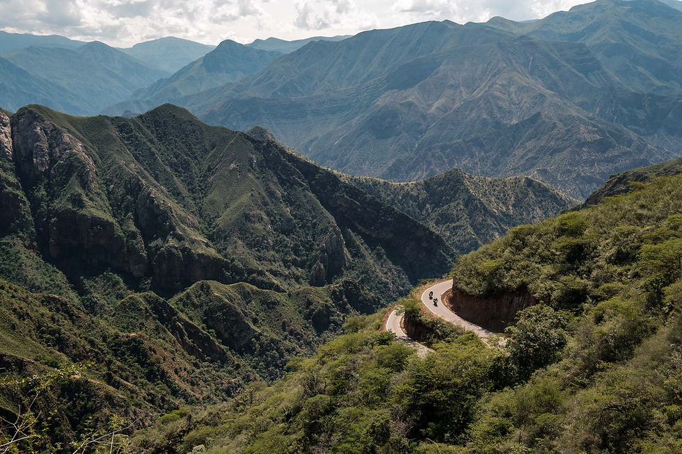 Kelvin and I enjoying the switchbacks and scenery. Photo by Michnus Olivier.