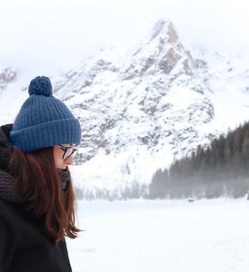 immagine del profilo del blog, io che sto in una montagna innevata